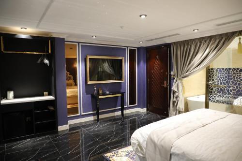 Enjoy Hotel 7