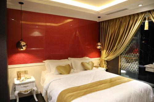 Enjoy Hotel 7