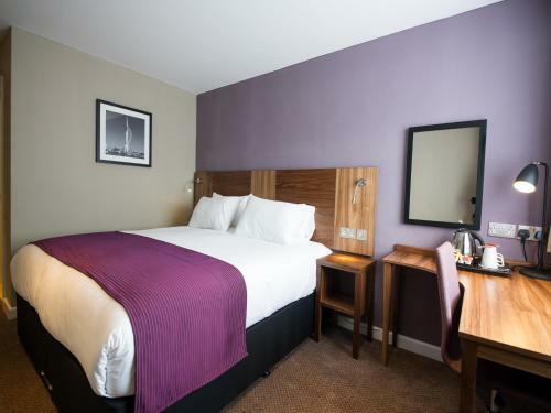 Red Lion Hotel