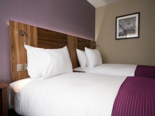 Red Lion Hotel