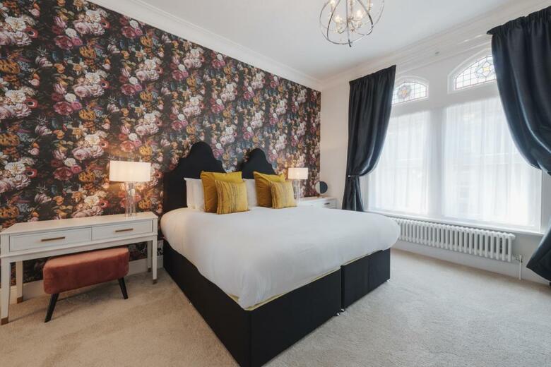 Somerset House Boutique Hotel And Restaurant