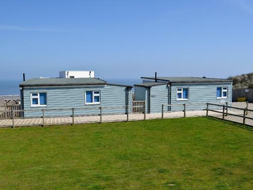 Whelk Cabin