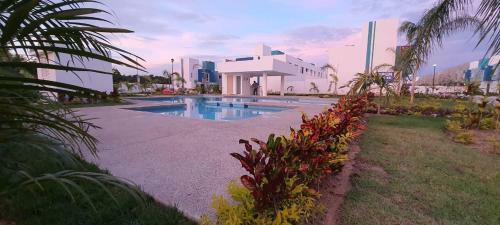 Beewolf Beach House