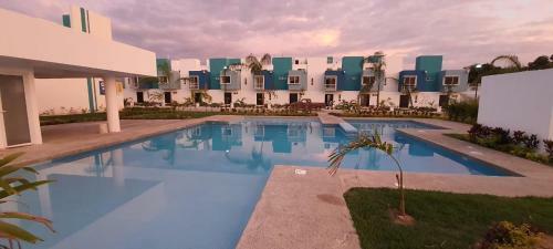 Beewolf Beach House