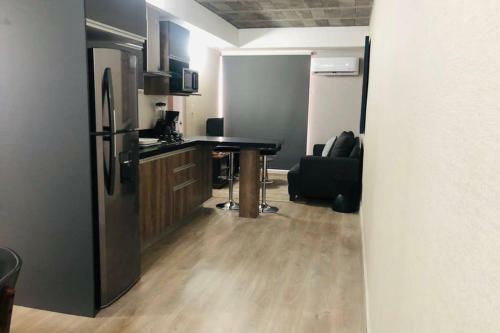 Apartamento Monterrey Living Centro El Titan Piso 6