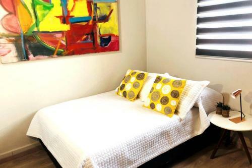 Apartamento Monterrey Living Centro El Titan Piso 6