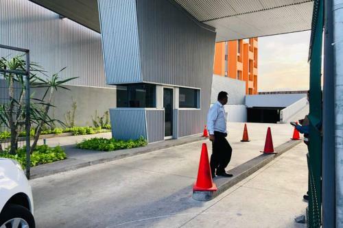 Apartamento Monterrey Living Centro El Titan Piso 6