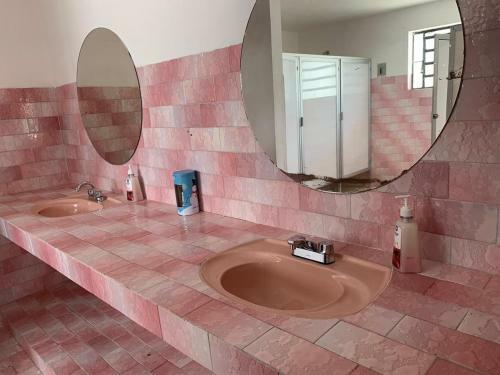 Hostal Casa Alegria