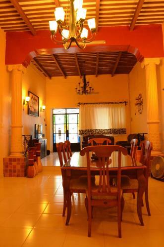 Hostal Guest House La Casa Del Quetzal
