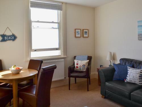 Apartment 6
