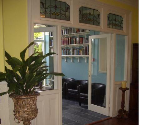 Hostal The Sea Spirit Guest House