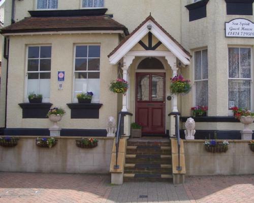Hostal The Sea Spirit Guest House