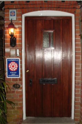 Hostal Tower House 1066