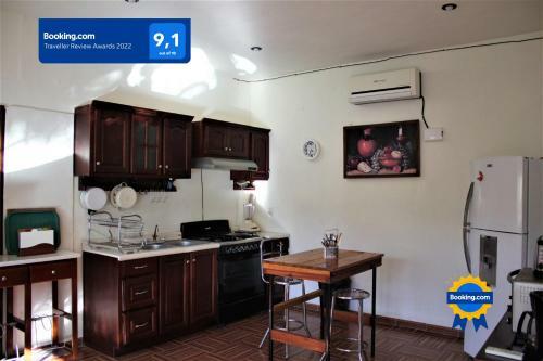 Casa A Pie de Playa Frente Al Mar & Jacuzzi