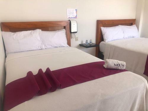 Hotel Motel Moon