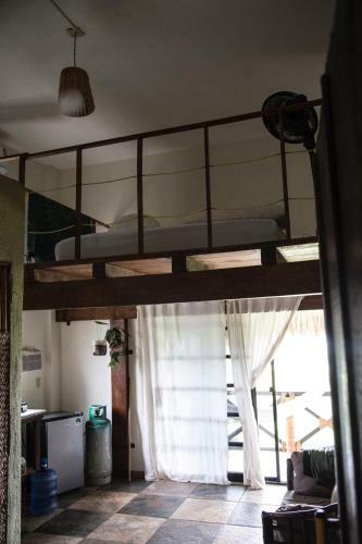 Hostal Beach Front Guesthouse