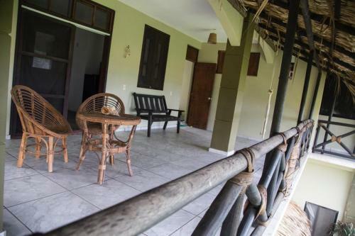 Hostal Beach Front Guesthouse