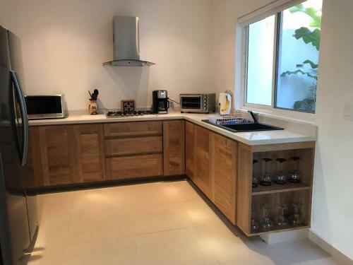 Luxury 3 Br/4 Ba Home W/view - Puntarena
