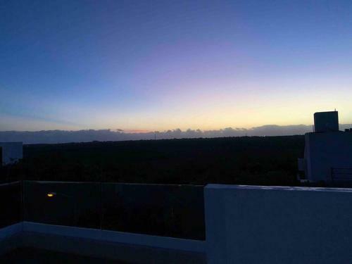 Luxury 3 Br/4 Ba Home W/view - Puntarena