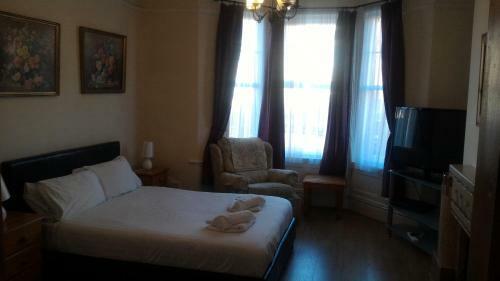 Hostal Cedar Lodge Hotel