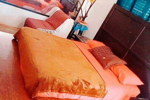 Casa R�stica Con Cochera Privada