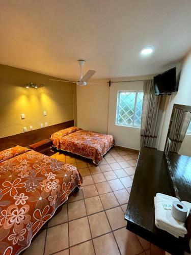 Hotel Bugambilias