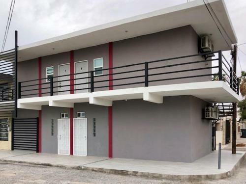 New 2 Bedroom Luxury Apartment -great Location -modern