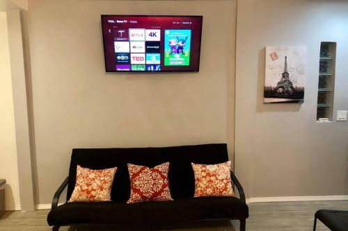 New 2 Bedroom Luxury Apartment -great Location -modern
