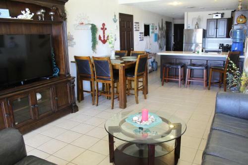 Apartamento Ground Floor Sonoran Spa 109-w - 2br 2ba
