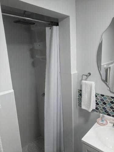 Apartamento La Arena 3c Hotel Unit #4 - Sleeps 3