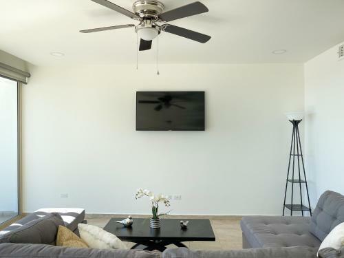 Apartamento Stylish Luxe Condo With Ocean View And Pools