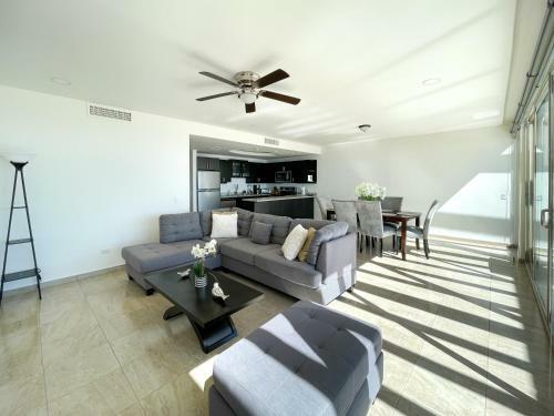 Apartamento Stylish Luxe Condo With Ocean View And Pools