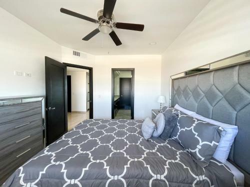 Apartamento Stylish Luxe Condo With Ocean View And Pools