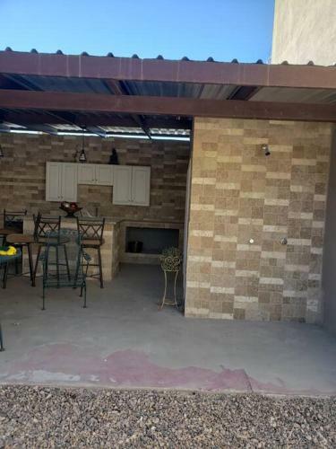 Apartamento Brothers Townhouse. Puero Pe�asco, Centro