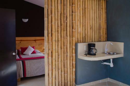 Hotel Axkan Click Suites