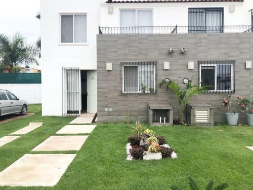 Modern Pool Side 3 Bedroom House, Puerto Vallarta