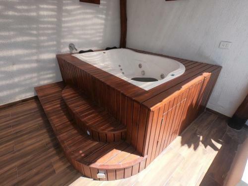 Jacuzzi Home, Holidays