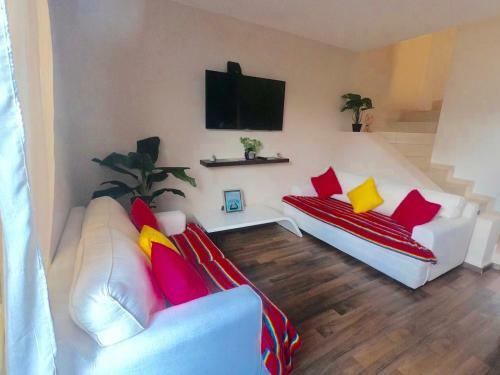 Jacuzzi Home, Holidays