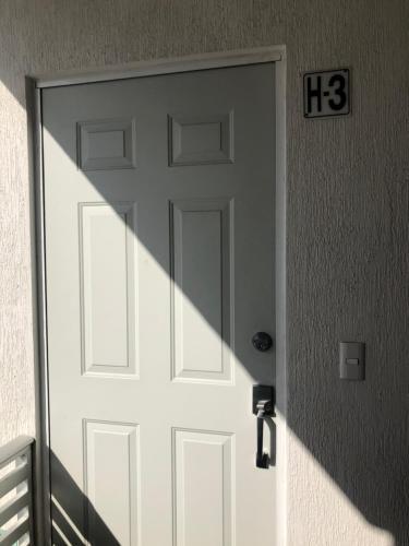 Apartamento Residencial Tullerias (Equipado)