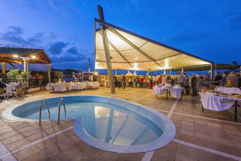 Hotel Apollo Beach