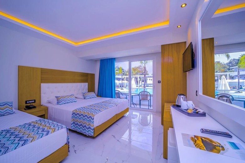 Hotel Oceanis Park