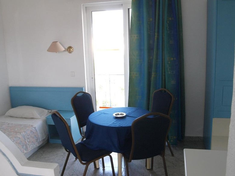 Summer Dream Hotel