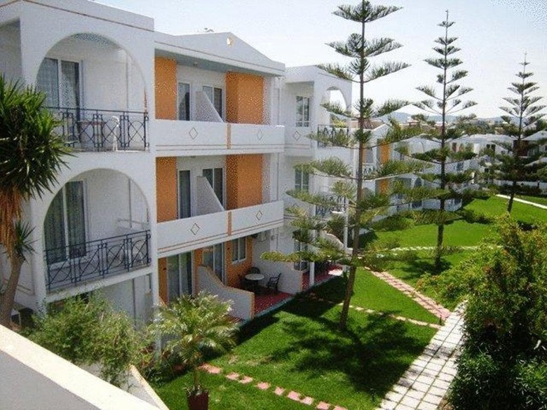 Summer Dream Hotel