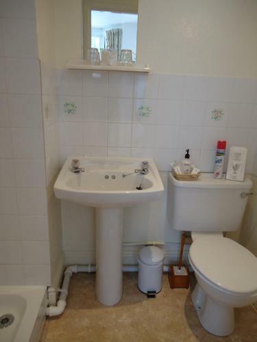 Hostal Linroy Guest House