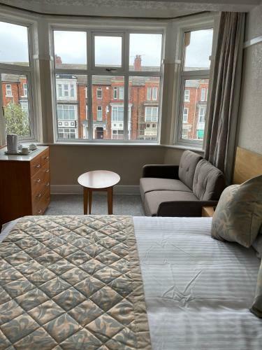 The Queens Hotel