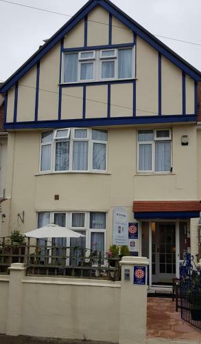 Bed & Breakfast Blue Waters Lodge