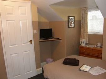 Hostal Barclay Guest House