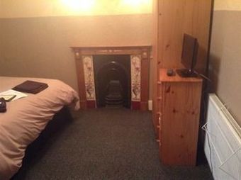 Hostal Barclay Guest House