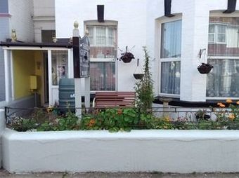 Hostal Barclay Guest House