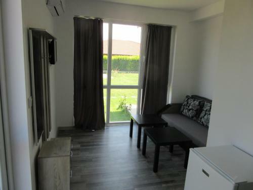 Hostal Karia Apartments